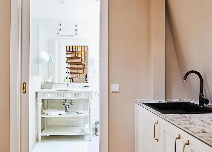 Schloss Alte Rentkammer *